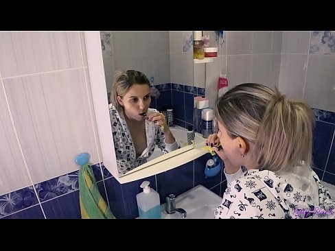 ❤️ Bidh Hack le òga ann am pajamas a’ crìochnachadh cum beòil ann an asal - letty black ️  Porno fb  aig gd.porn-tub-sexer.ru ﹏